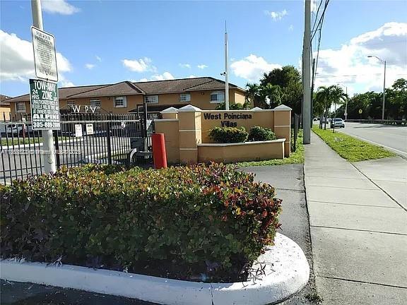 WEST POINCIANA VILLAS CON - Residential