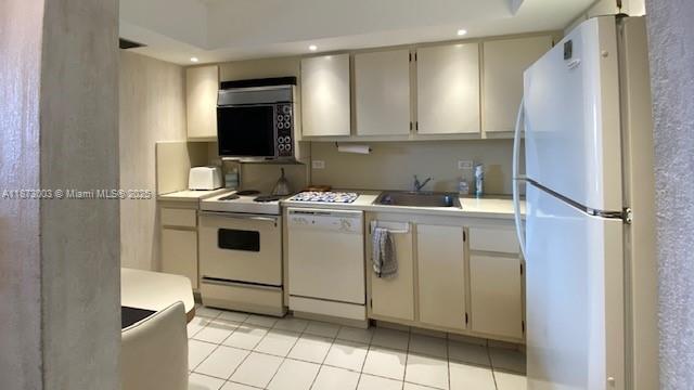 WATERVIEW CONDO - Residential