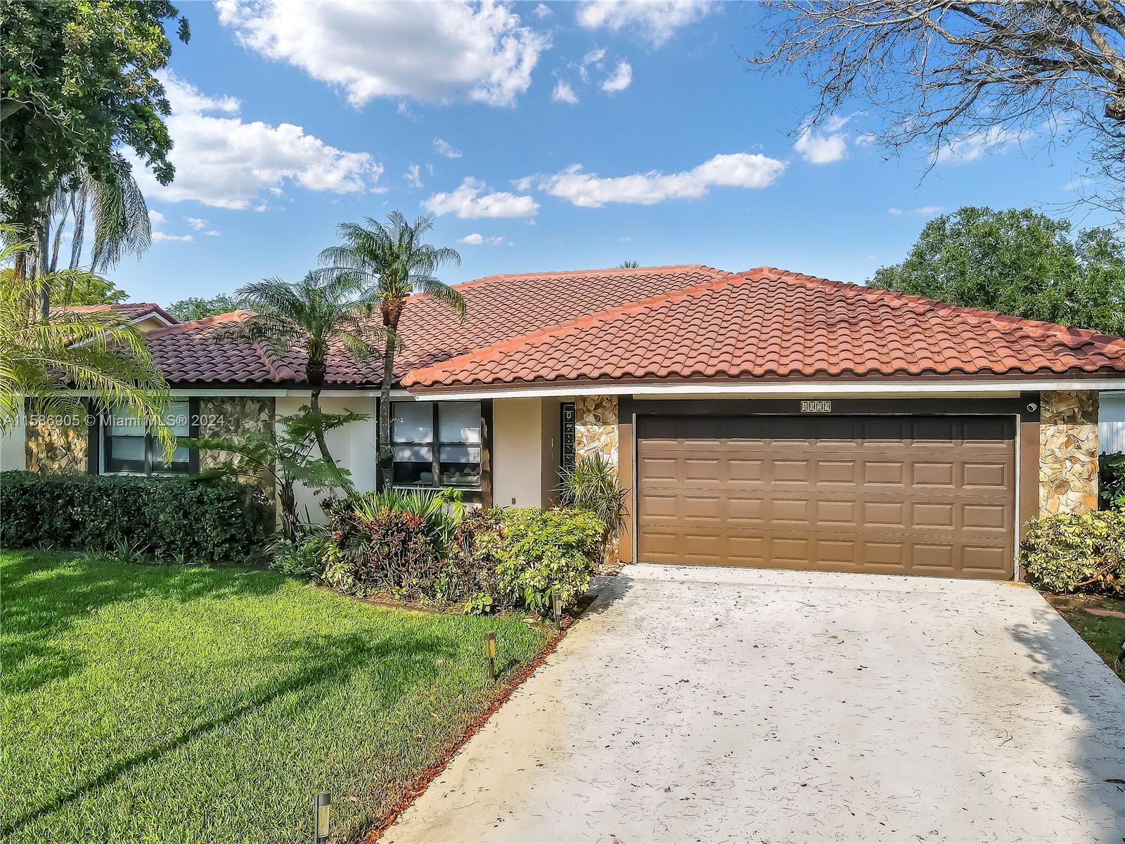 Property for Sale at 4029 Nw 72nd Ave, Coral Springs, Broward County, Florida - Bedrooms: 4 
Bathrooms: 2  - $685,000