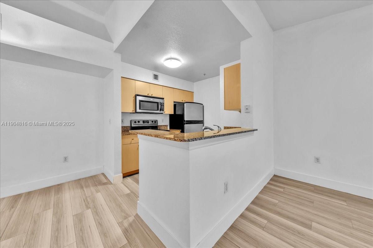 AVENTINE AT MIRAMAR CONDO - Residential Lease