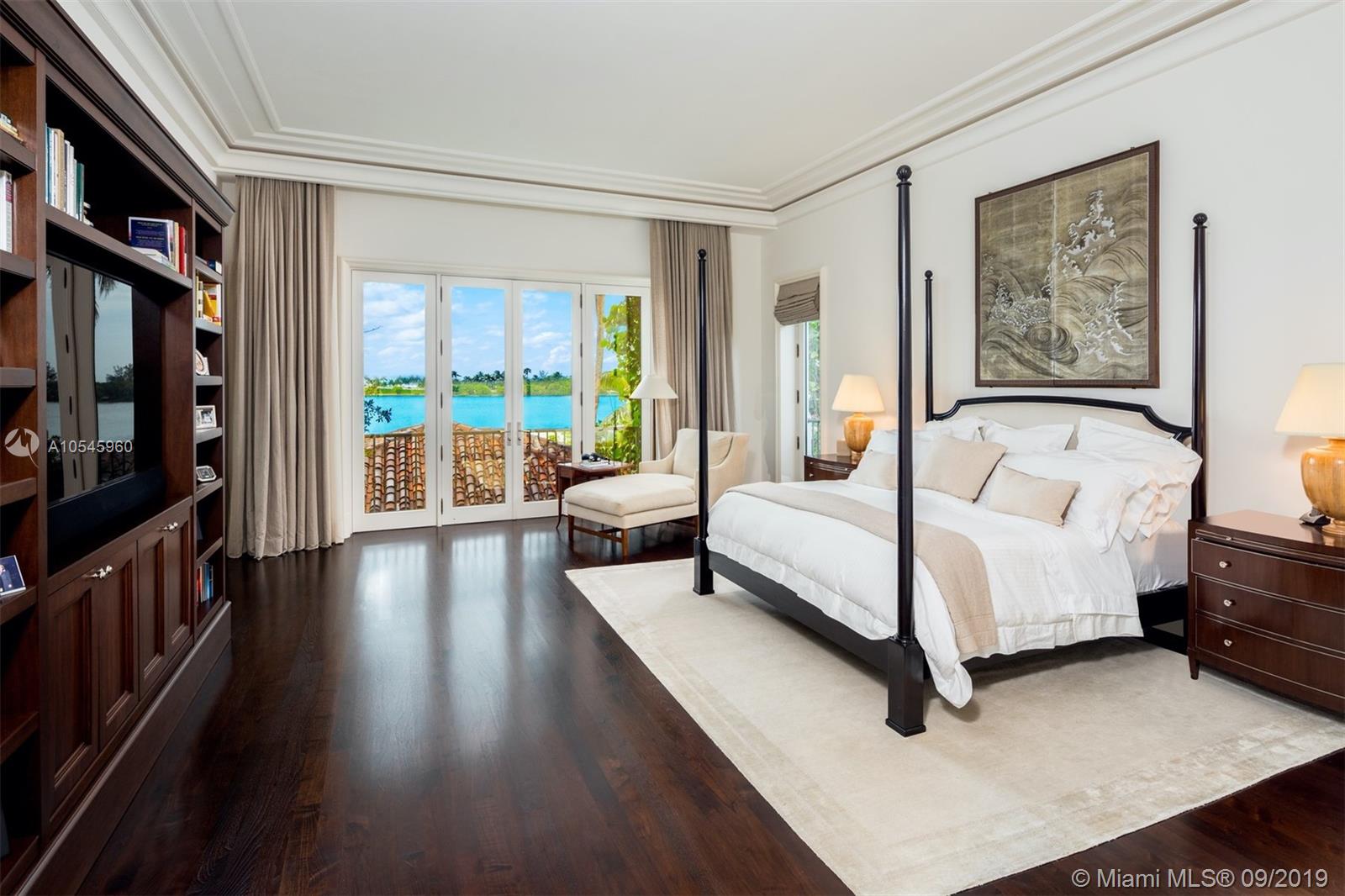 SUNSET ISLANDS-ISLAND NO - Residential