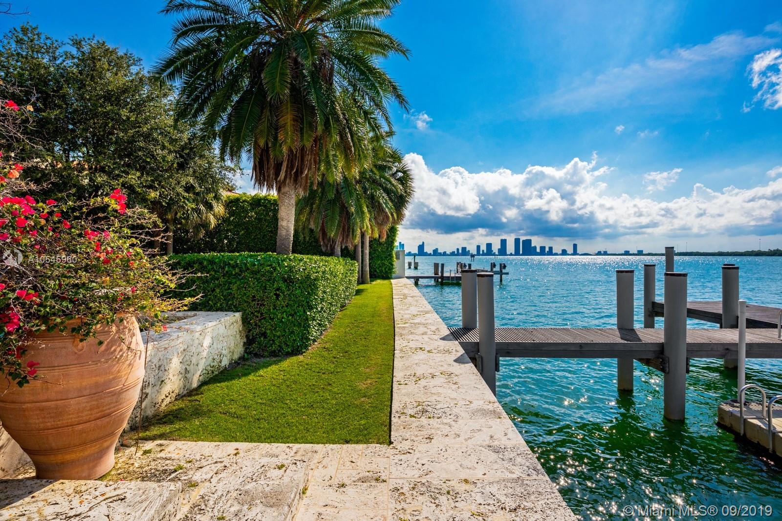 SUNSET ISLANDS-ISLAND NO - Residential