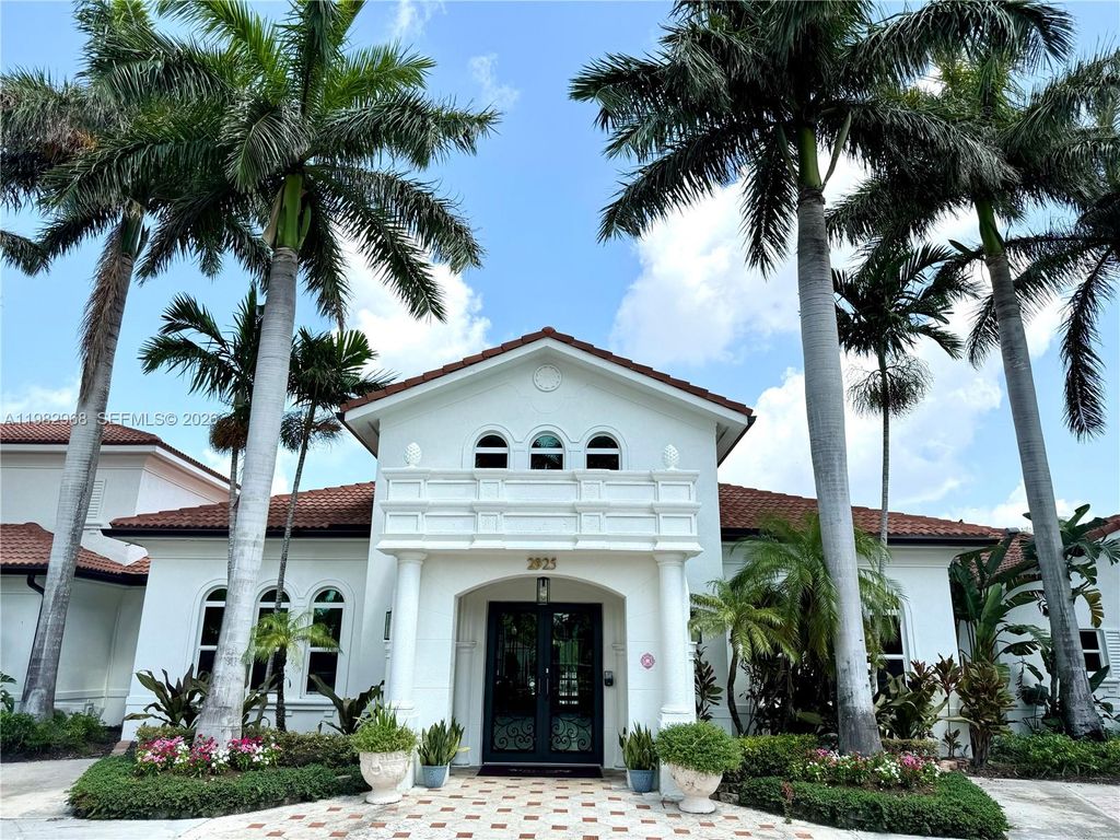 Photo of 1020 Villa Ln #1020, Boynton Beach, FL 33435 (MLS # A11982968)