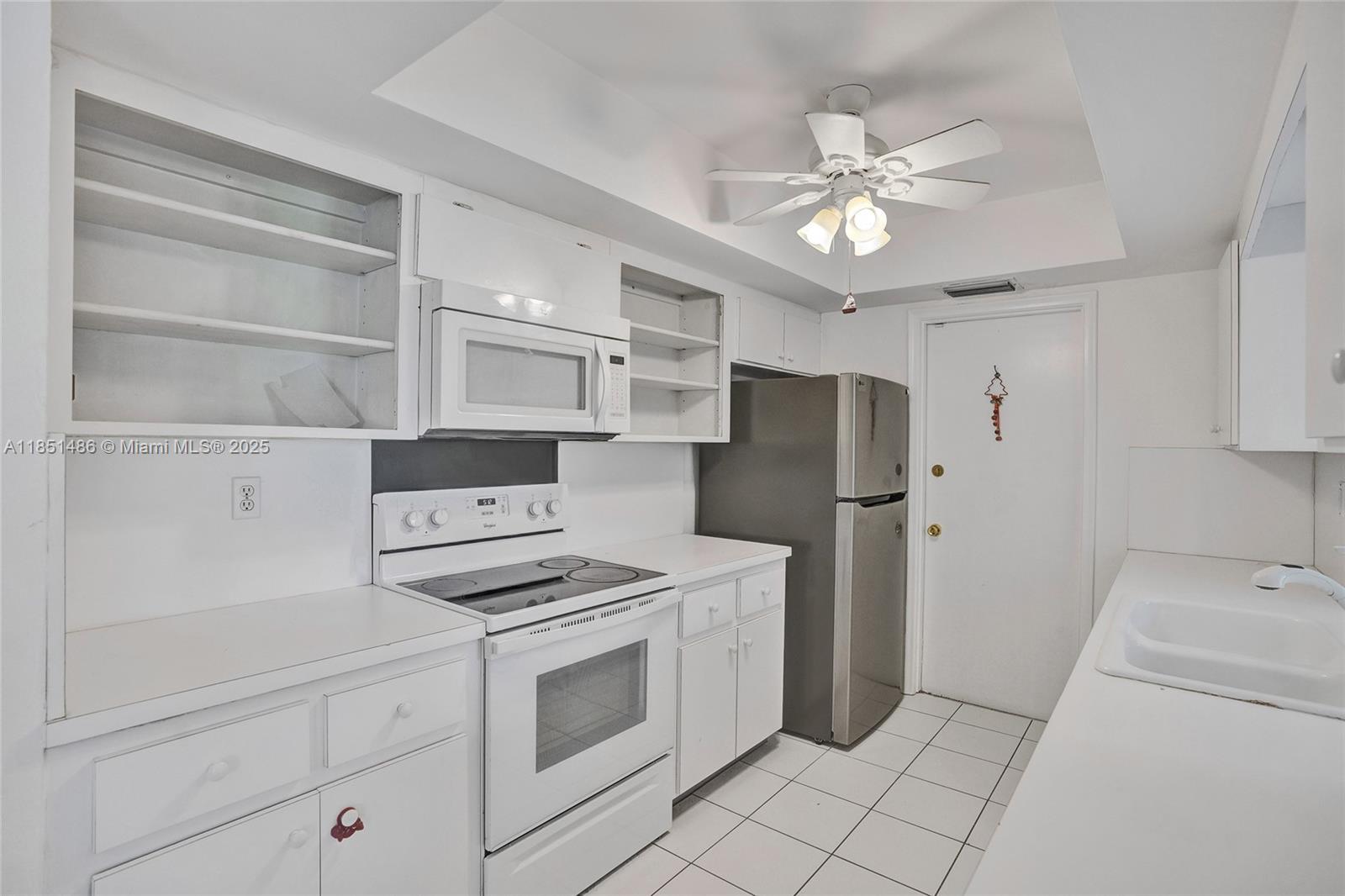 HAWTHORNE VILLAGE INC CON - Residential