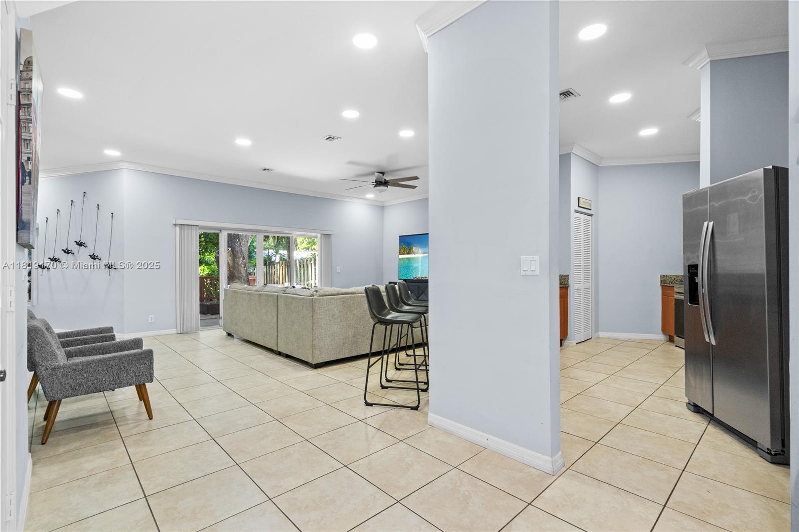 2927 SW 18 th Terrace