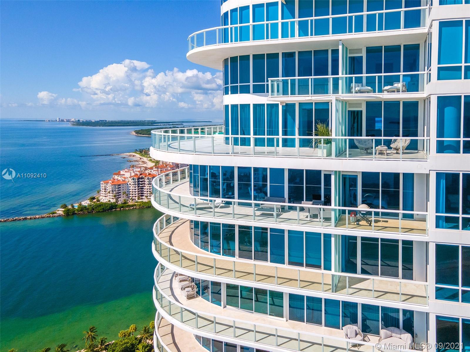 CONTINUUM ON SOUTH BEACH - Residential