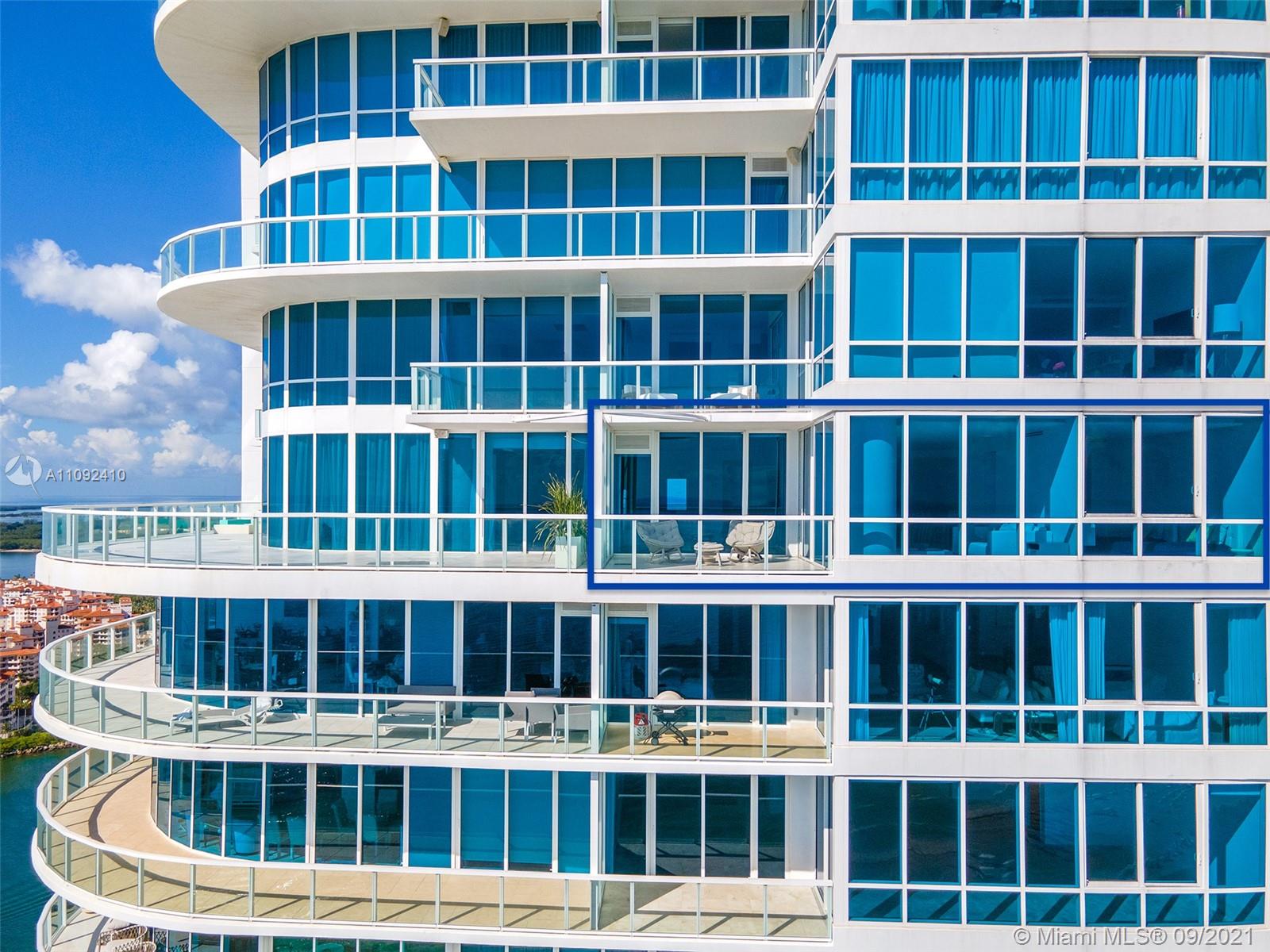 CONTINUUM ON SOUTH BEACH - Residential