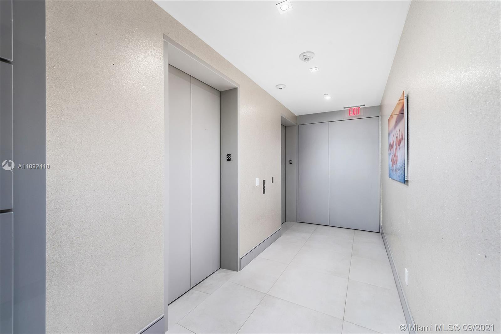 CONTINUUM ON SOUTH BEACH - Residential