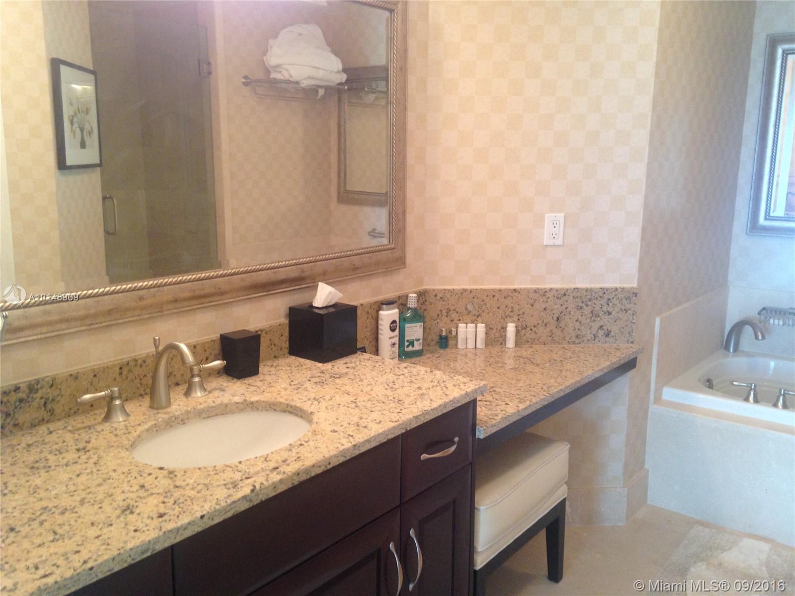 FONTAINEBLEAU II CONDO - Residential Lease