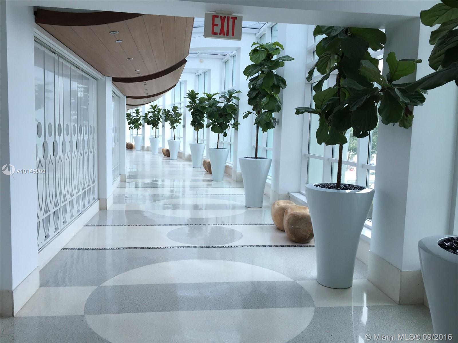 FONTAINEBLEAU II CONDO - Residential Lease