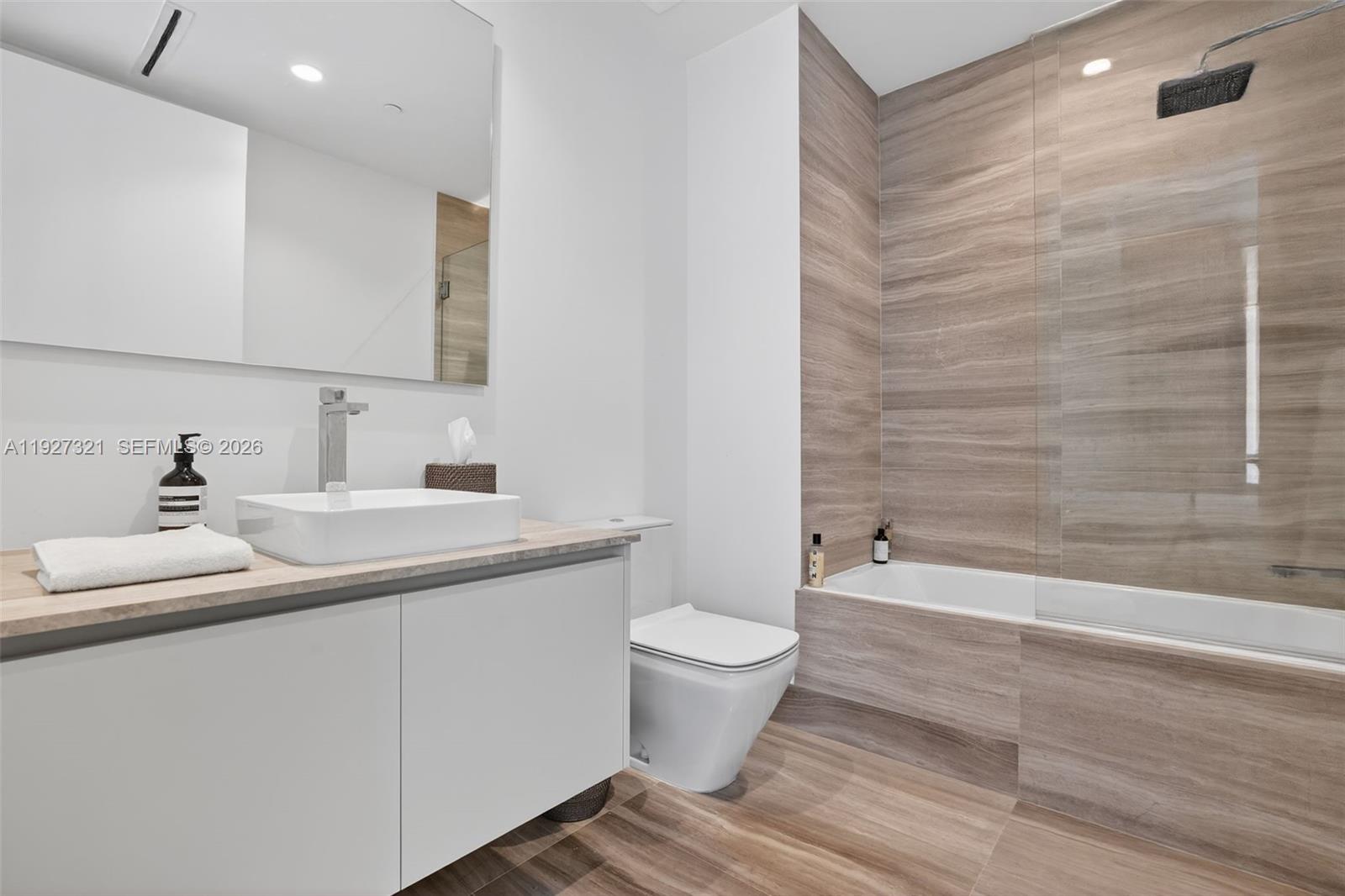 AMD PL OF 2ND OCEAN FRONT - Residential