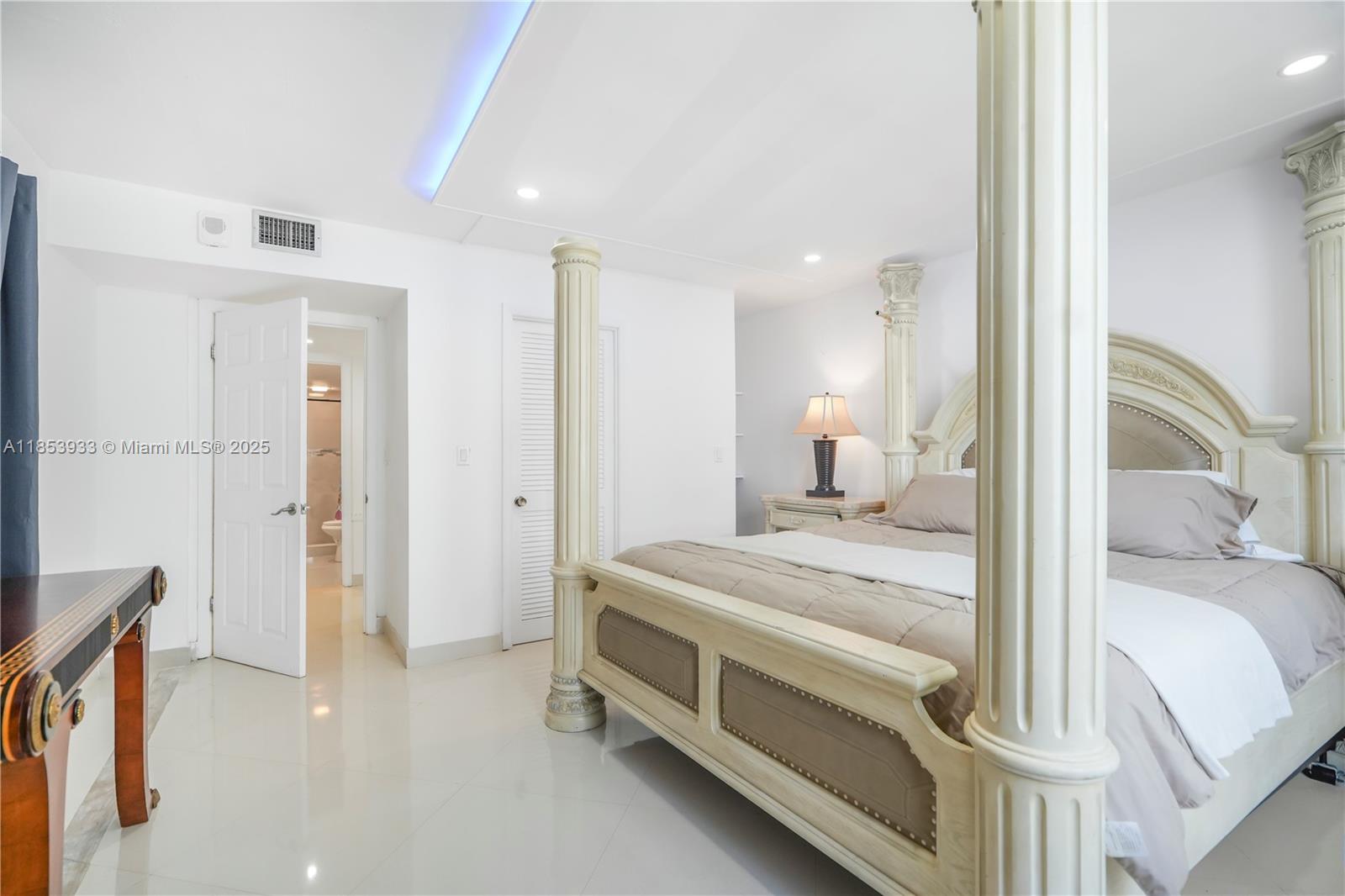 MALAGA TOWERS CONDO - Residential Lease