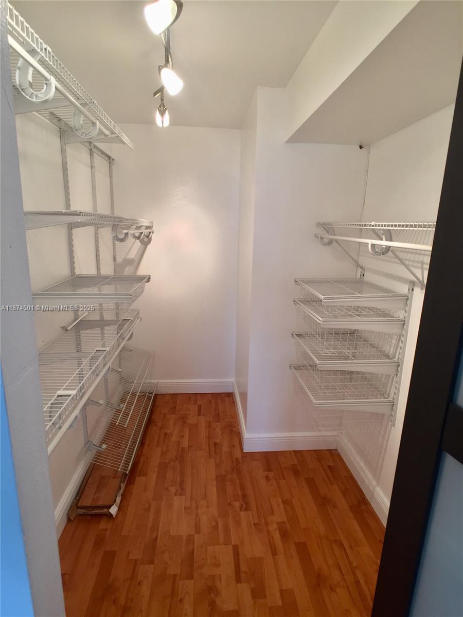 PALMS OF ALTON ROAD CONDO - Residential