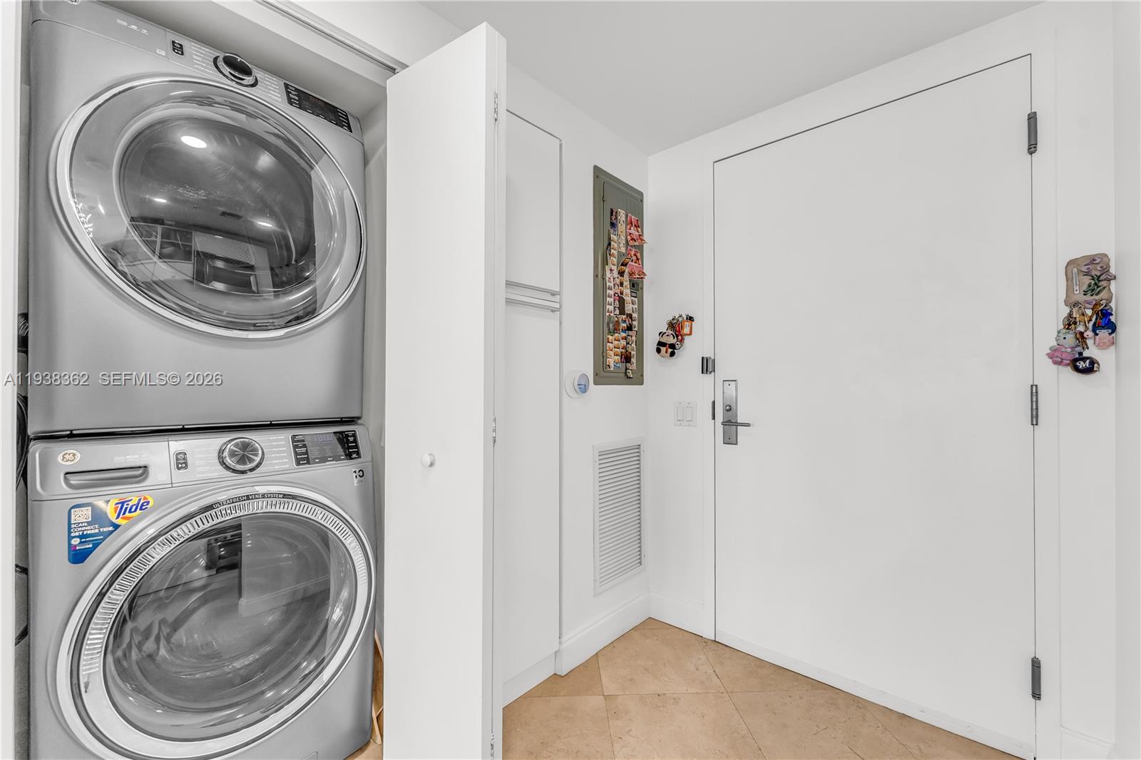 BLUE BAY TOWER CONDO - Residential