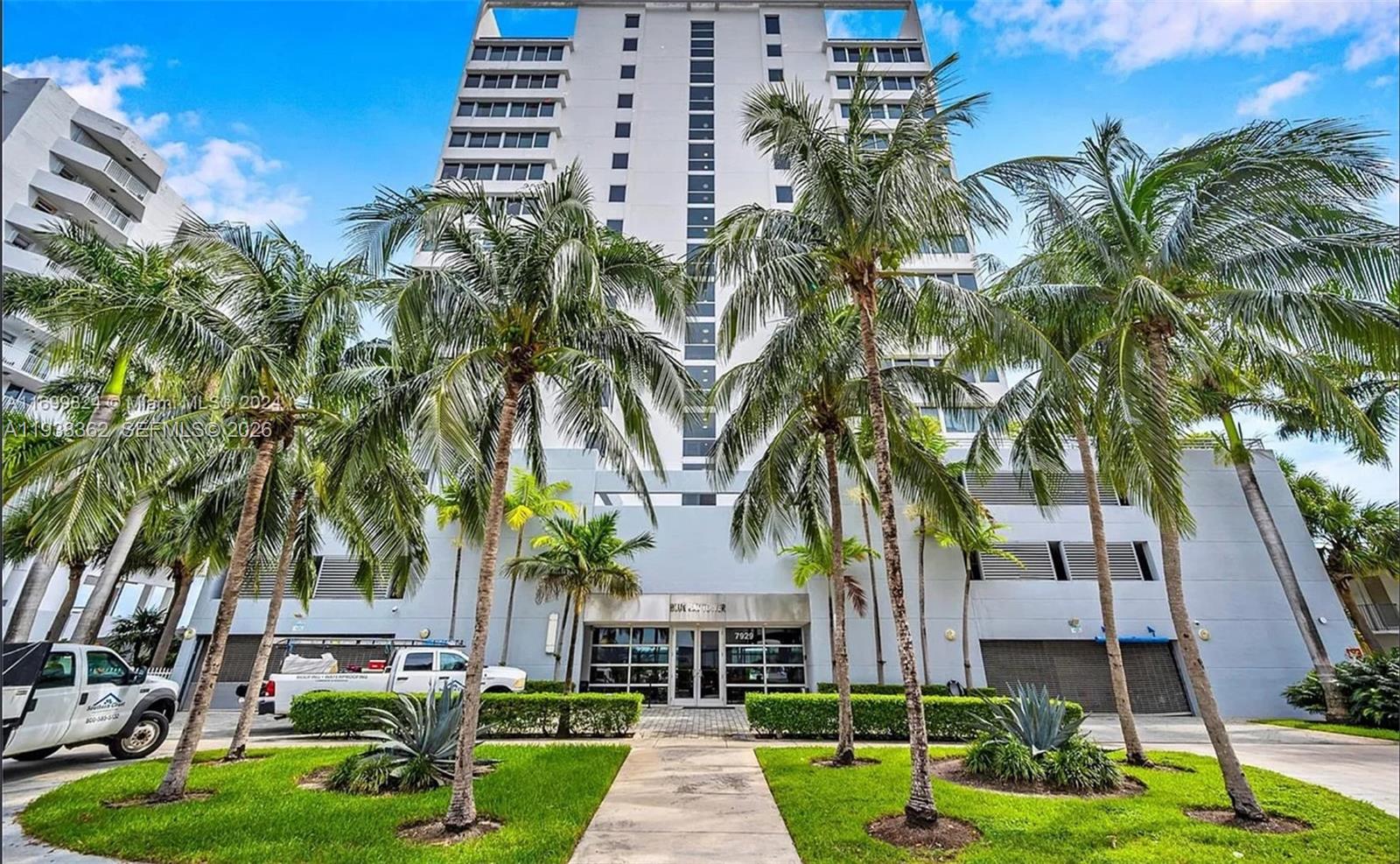 BLUE BAY TOWER CONDO - Residential