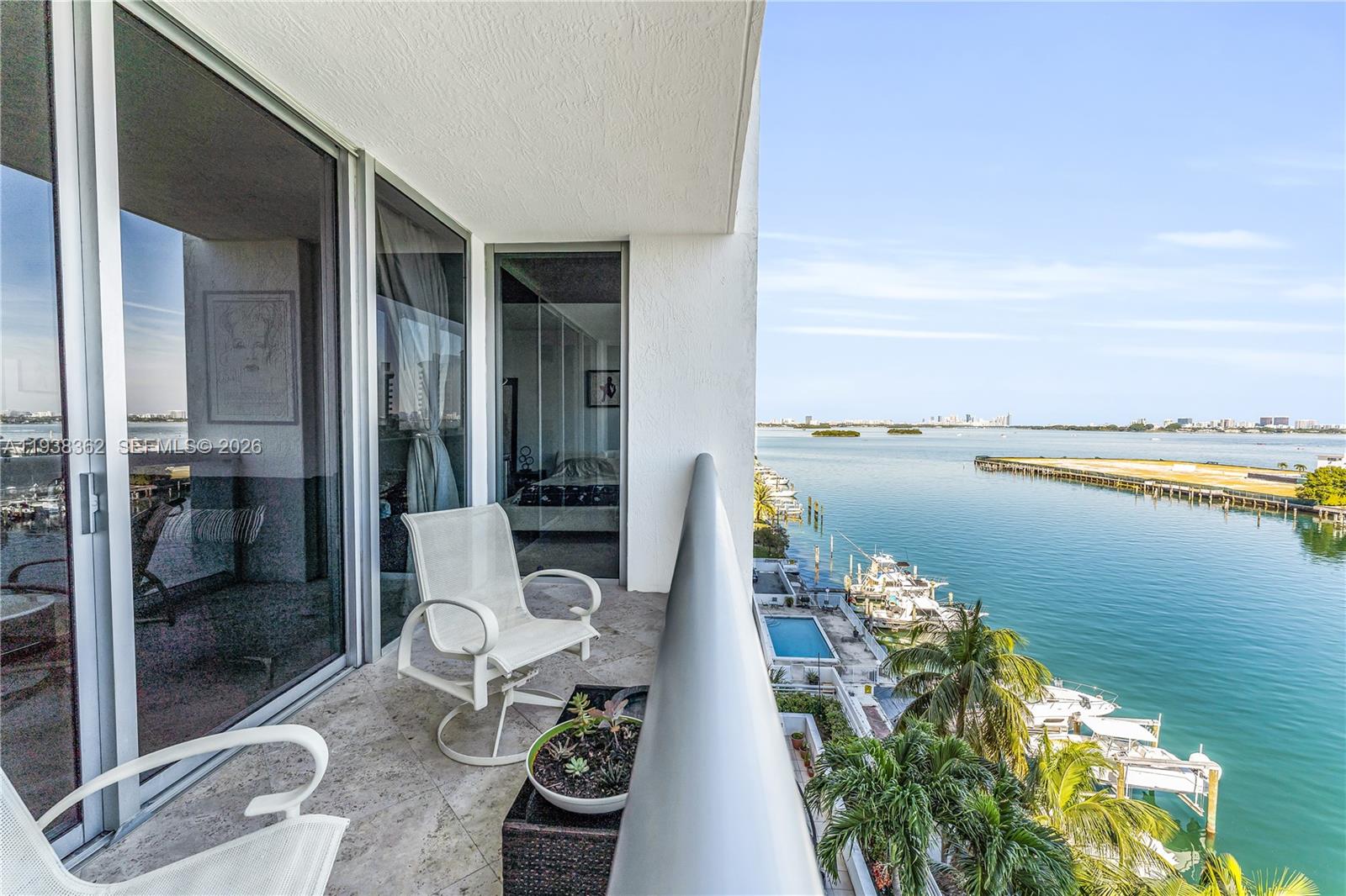 BLUE BAY TOWER CONDO - Residential