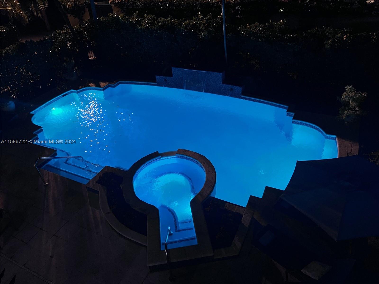 HOLLYWOOD LAKES SECTION - Residential