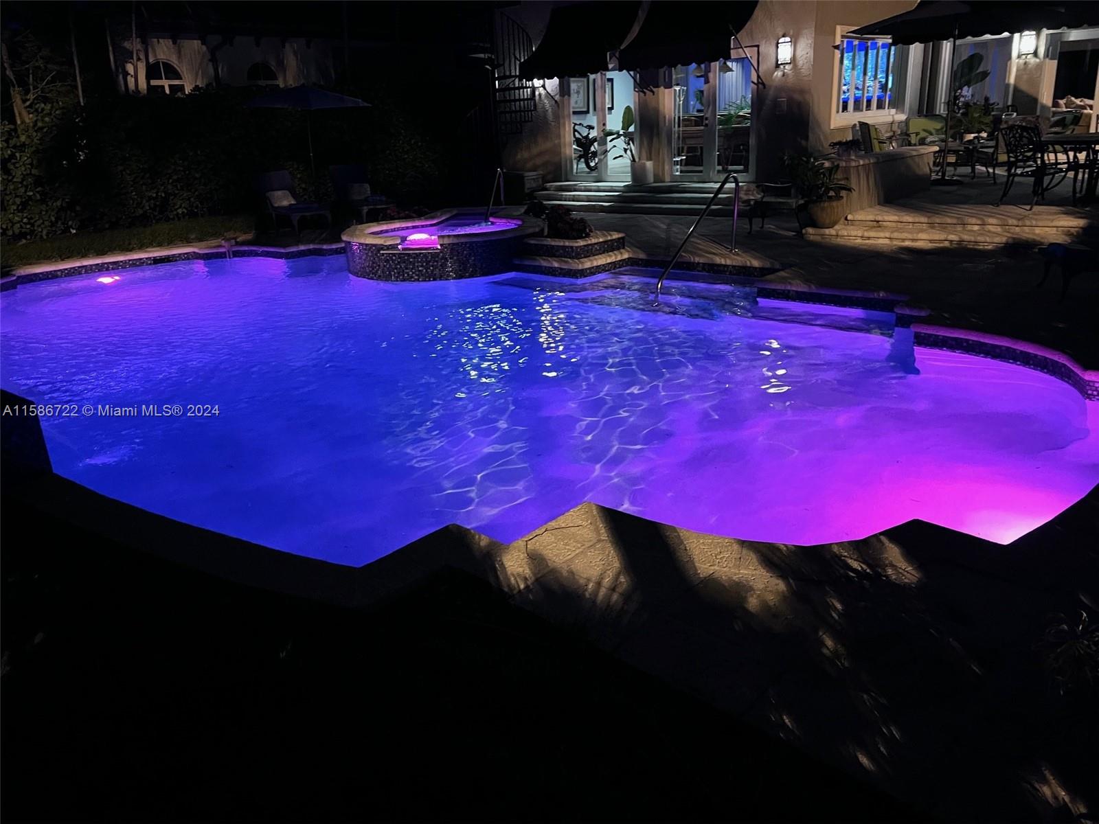 HOLLYWOOD LAKES SECTION - Residential