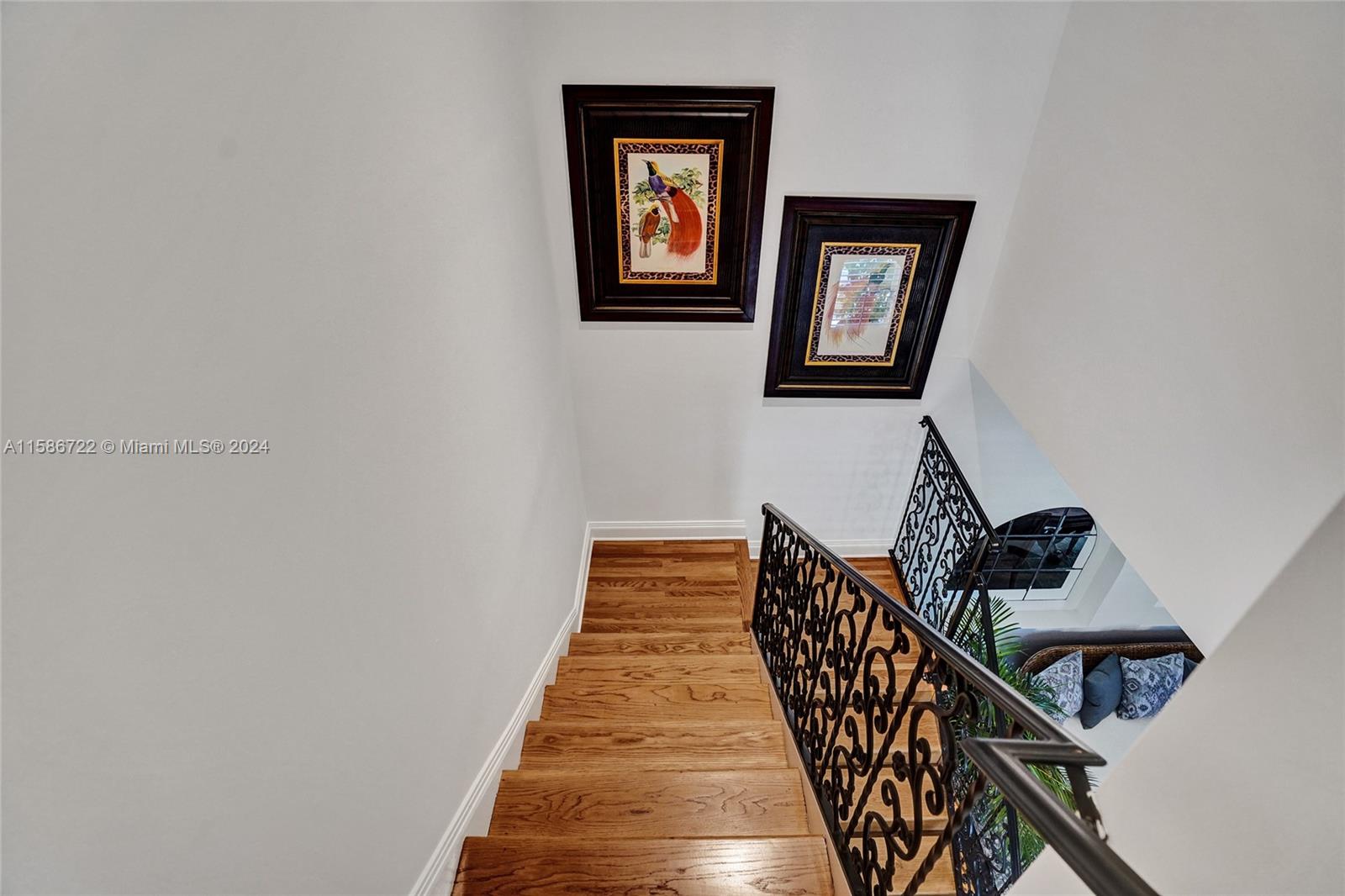 HOLLYWOOD LAKES SECTION - Residential