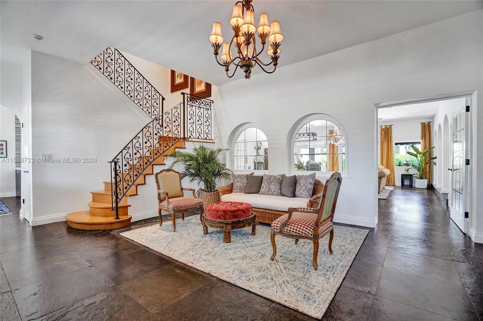 HOLLYWOOD LAKES SECTION - Residential