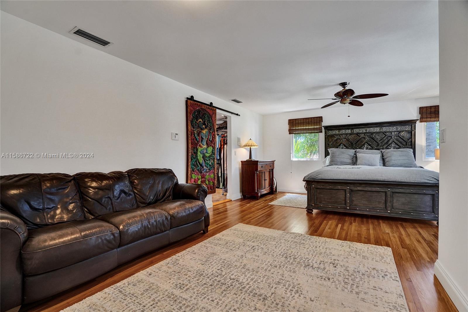 HOLLYWOOD LAKES SECTION - Residential