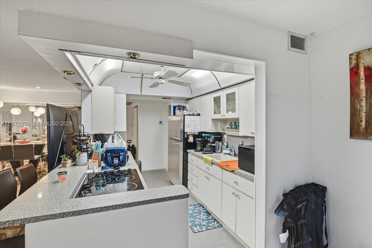 AVILA CONDO - Residential