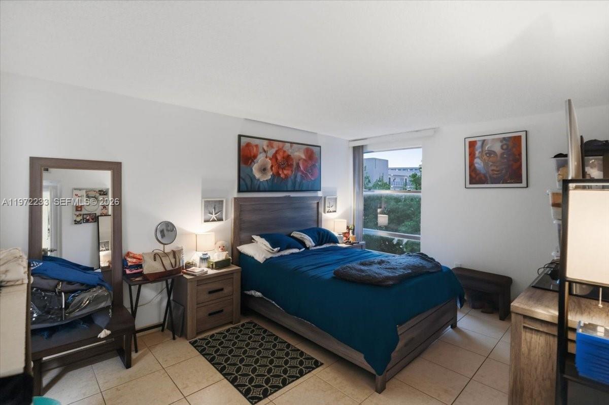 AVILA CONDO - Residential