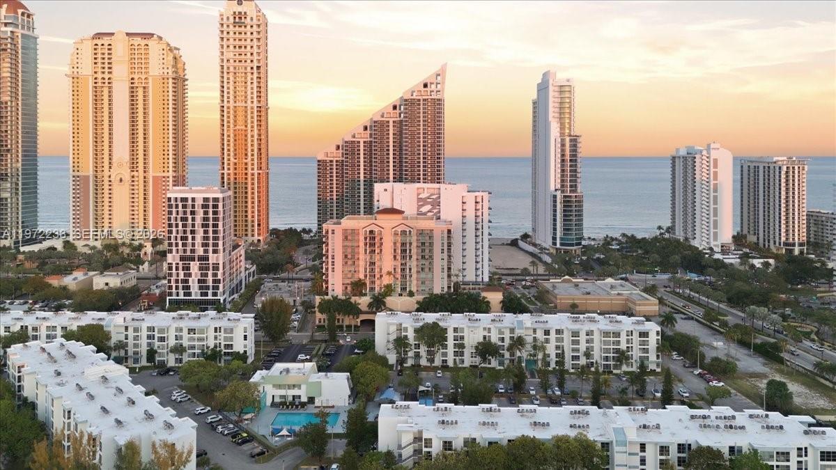 AVILA CONDO - Residential