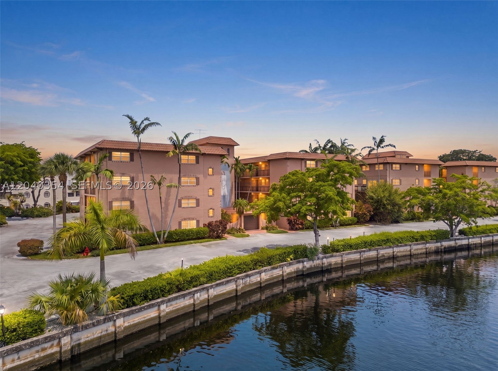 630 Tennis Club Dr 107, Fort Lauderdale FL 33311