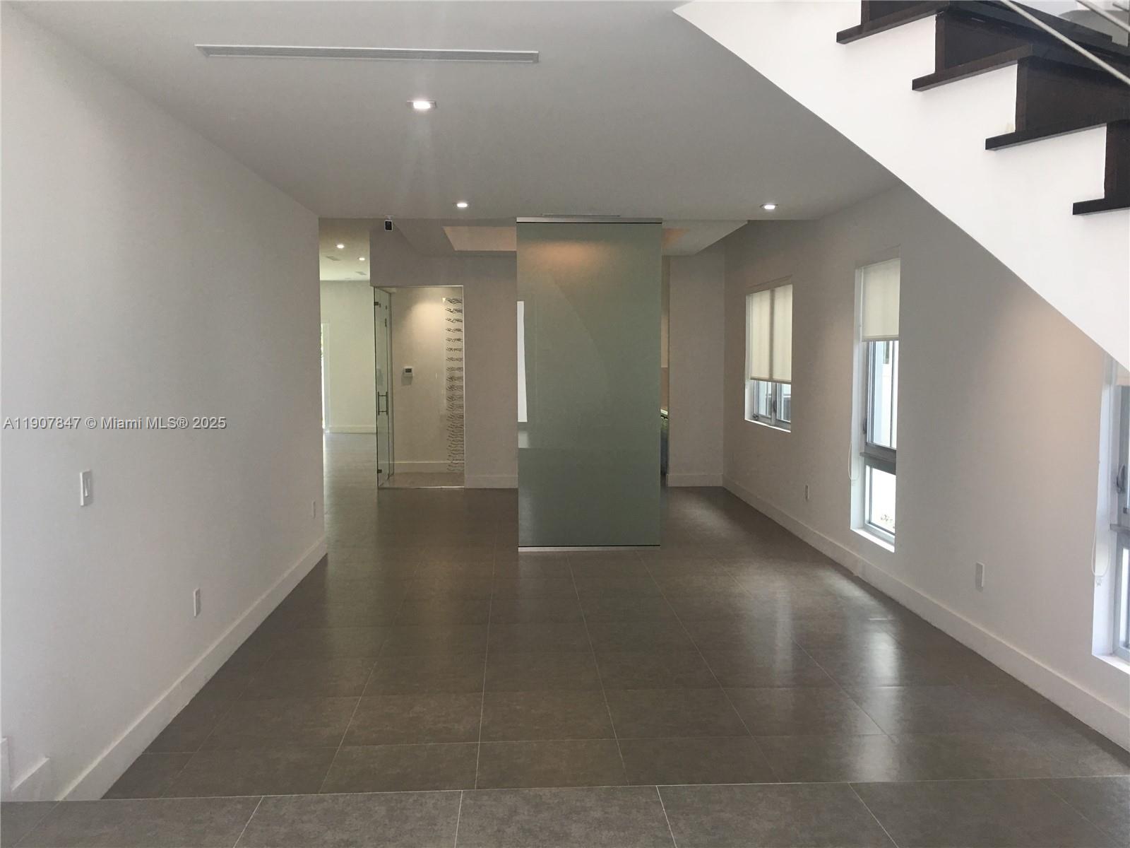 OASIS PARK SQUARE AT DORA - Residential Lease