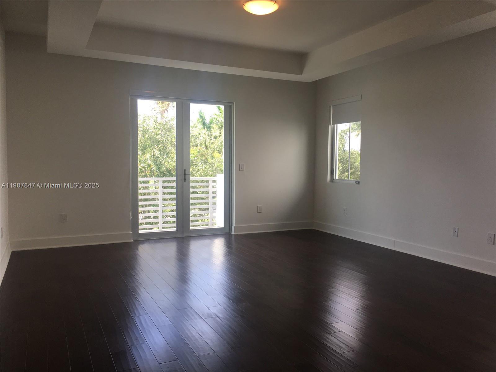 OASIS PARK SQUARE AT DORA - Residential Lease