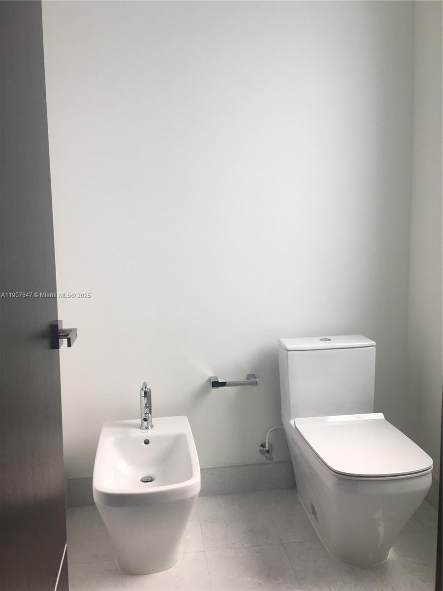 OASIS PARK SQUARE AT DORA - Residential Lease