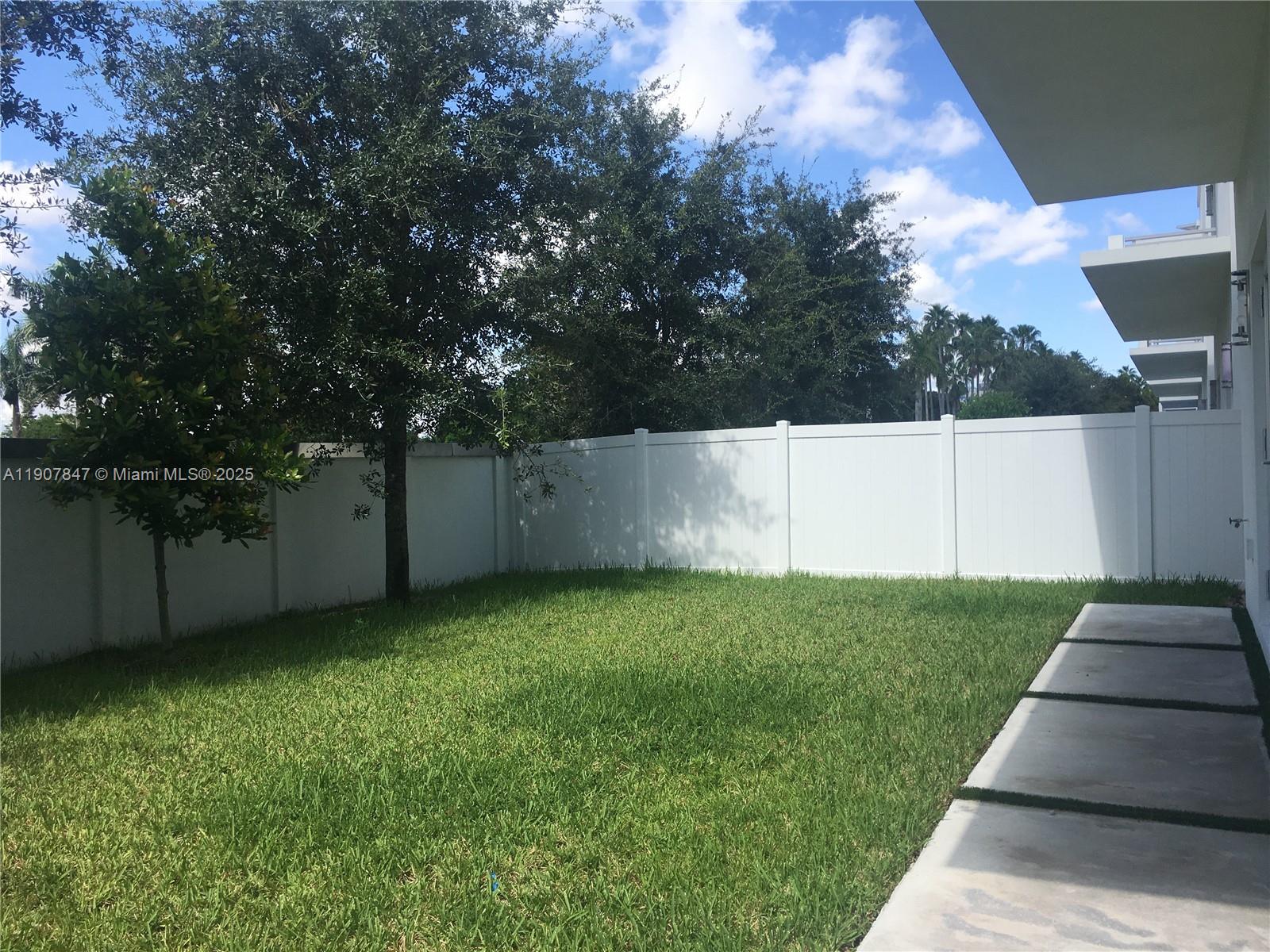 OASIS PARK SQUARE AT DORA - Residential Lease