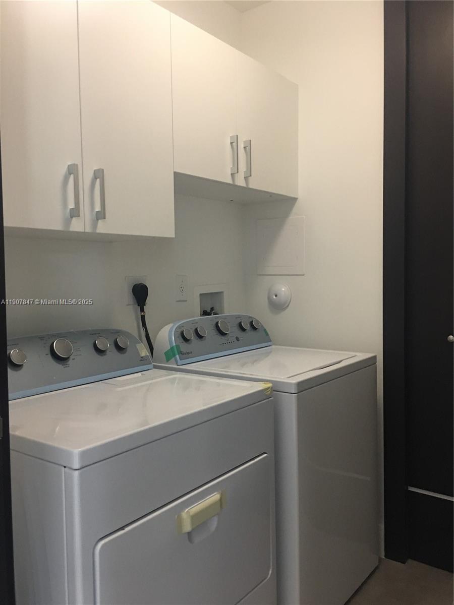 OASIS PARK SQUARE AT DORA - Residential Lease