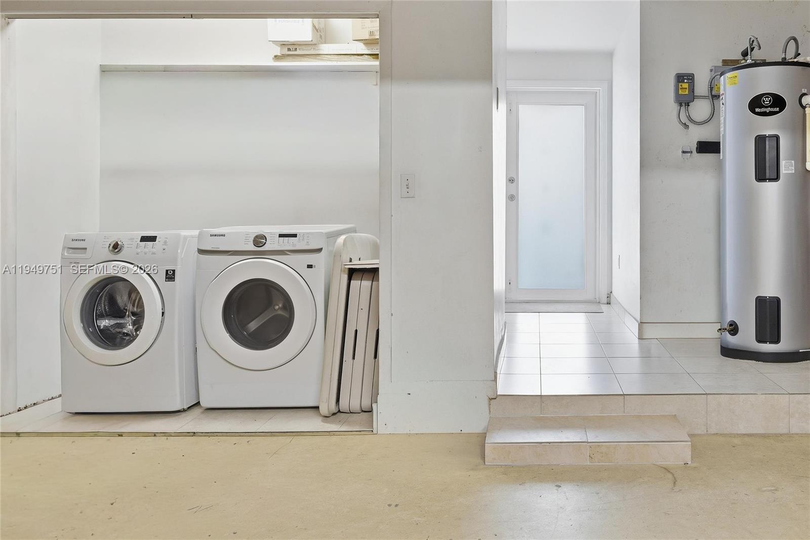 4TH ADDN TO ROYAL OAKS - Residential