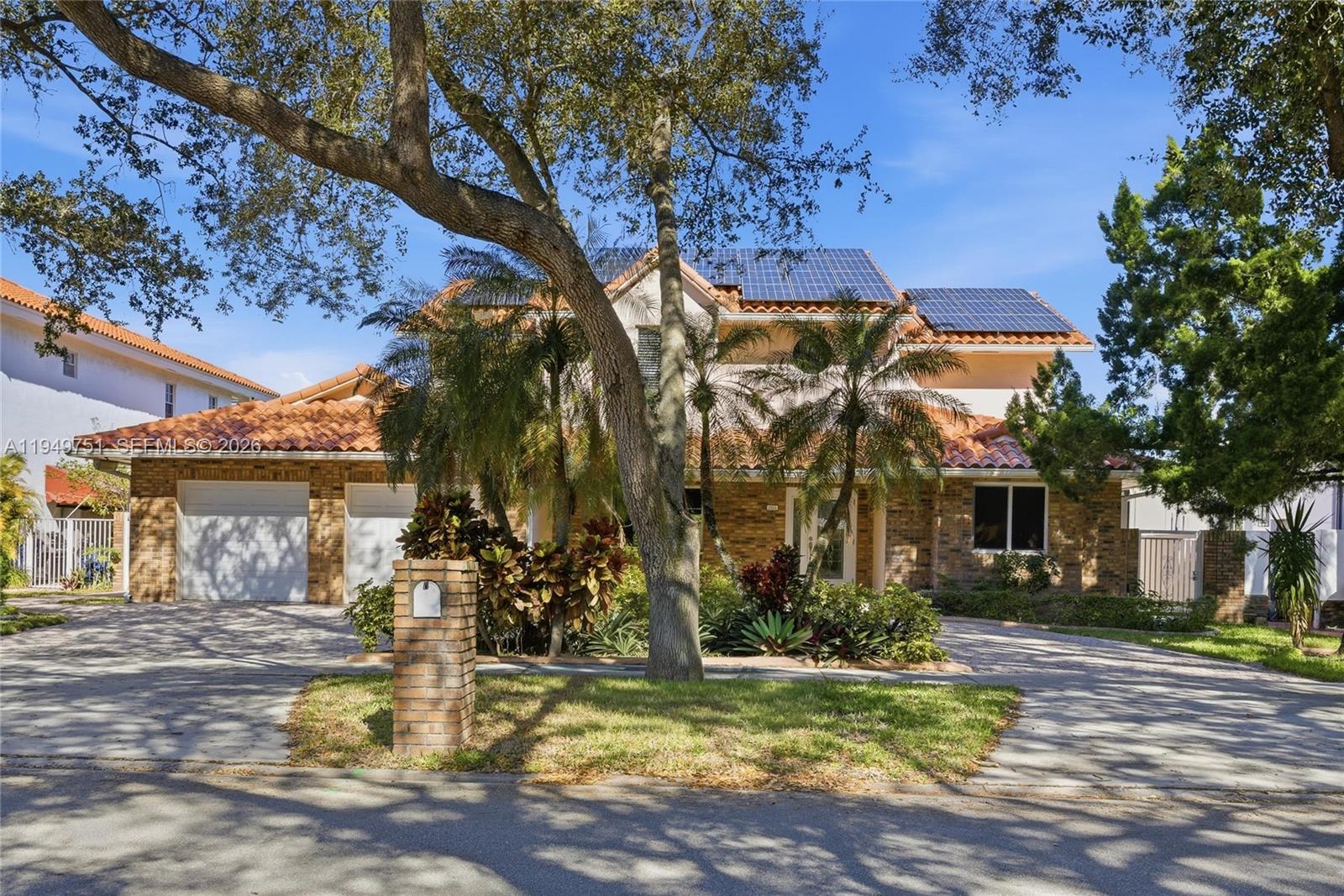 4TH ADDN TO ROYAL OAKS - Residential