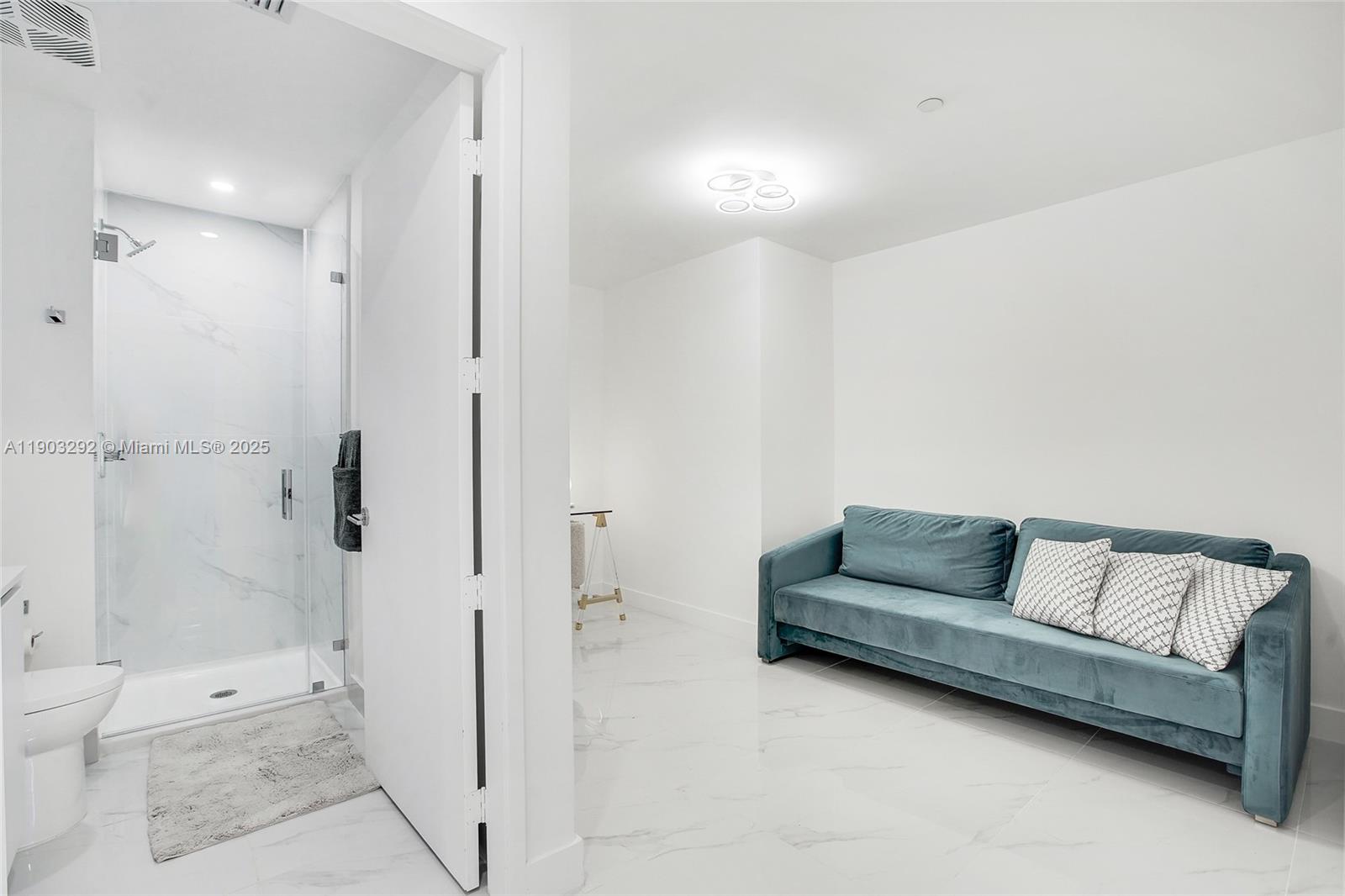 Aria Reserve Condominium - Residential Lease