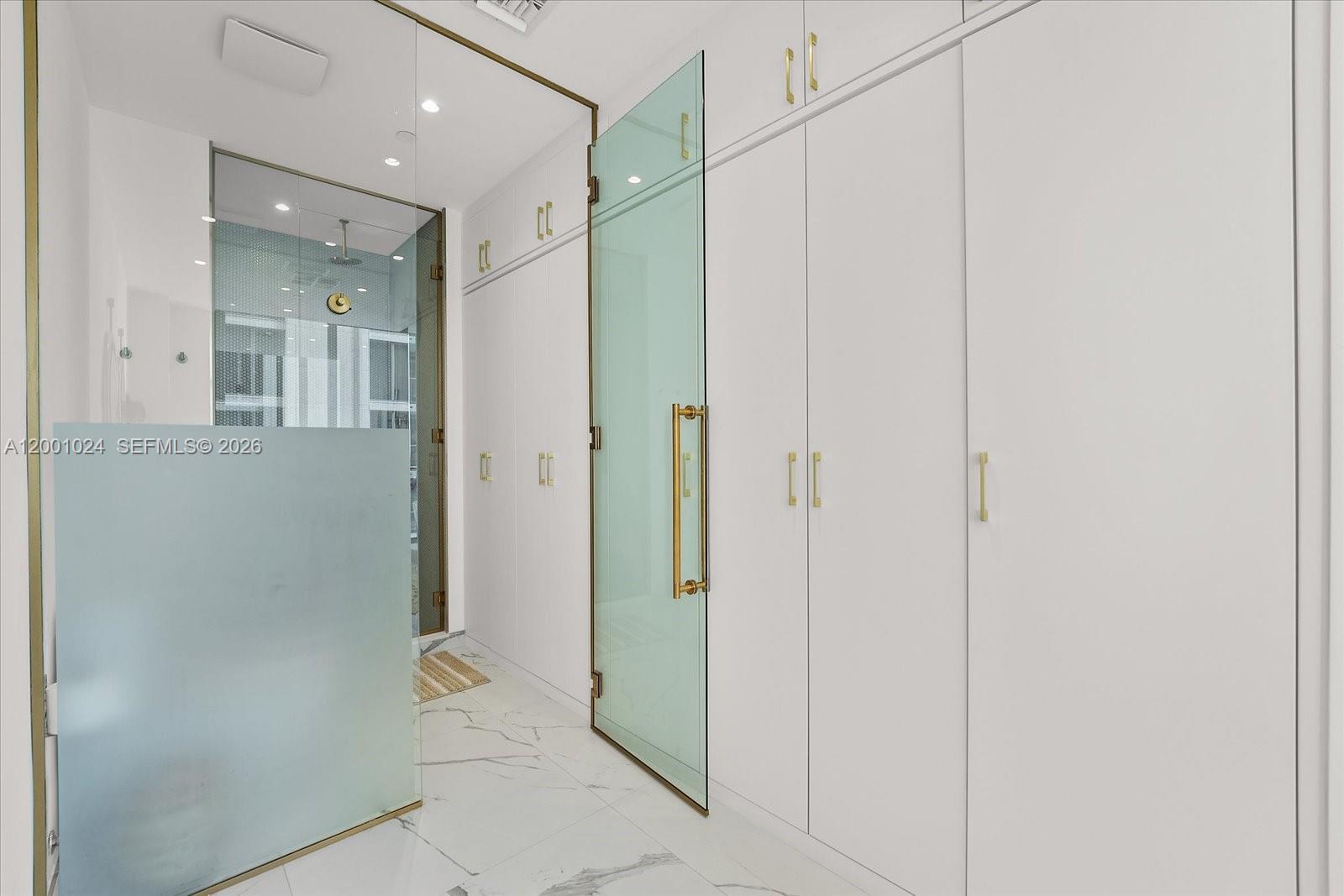 MR C RESIDENCES - Residential Lease