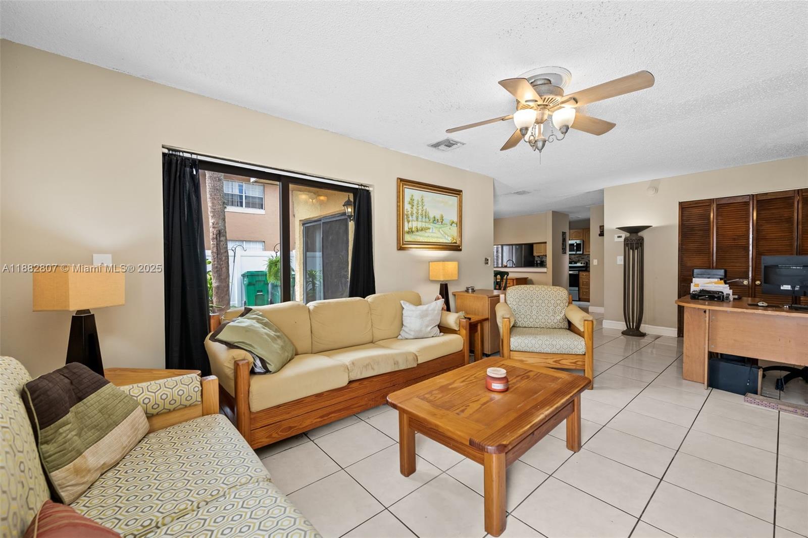 WOODLAKE VILLAGE TOWNHOME - Residential