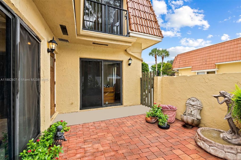 Photo of 4242 NW 114th Ter #42, Coral Springs, FL 33065 (MLS # A11882807)