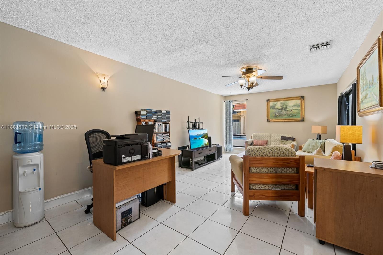 WOODLAKE VILLAGE TOWNHOME - Residential