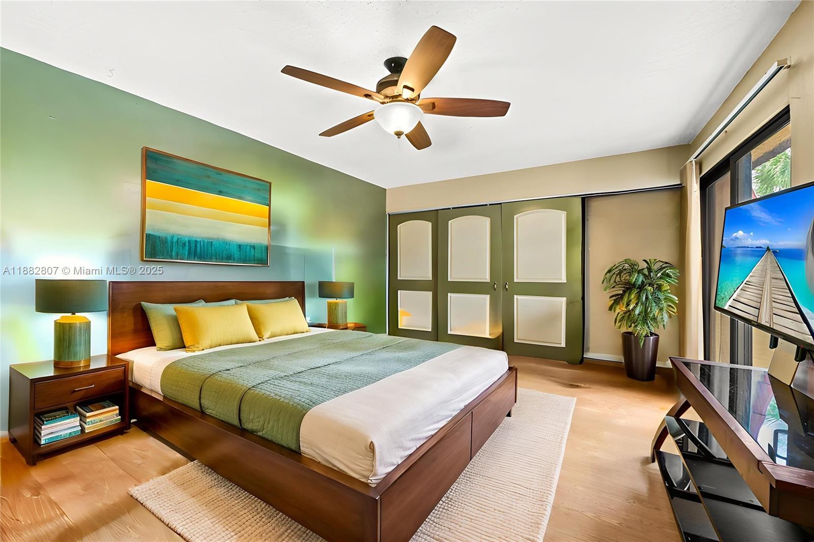 WOODLAKE VILLAGE TOWNHOME - Residential