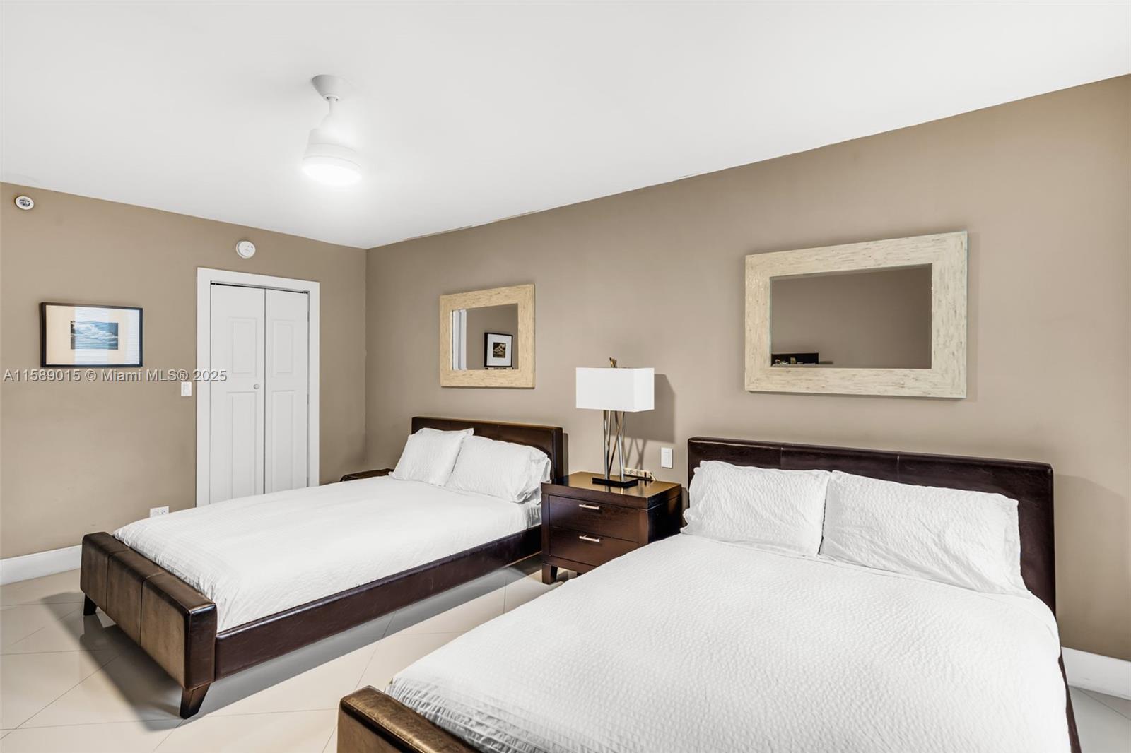 RONEY PALACE CONDO - Residential