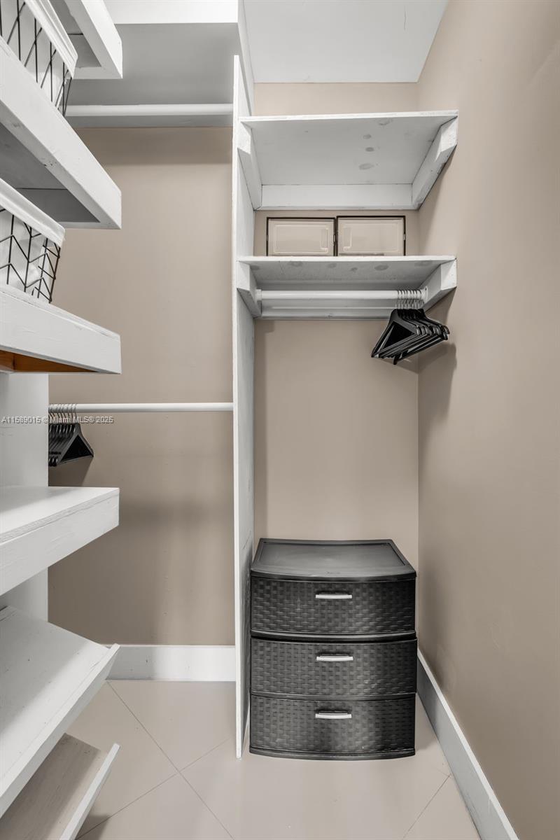 RONEY PALACE CONDO - Residential