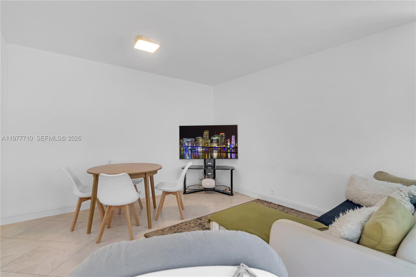 MIRADOR 1000 CONDO - Residential