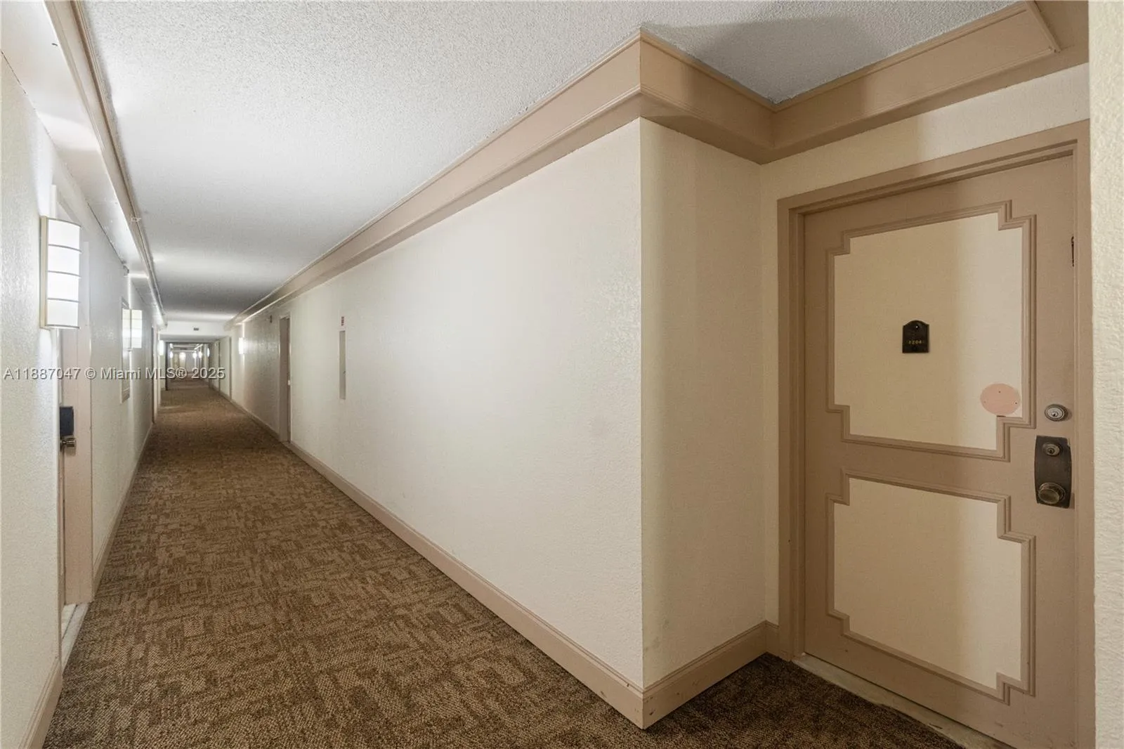 Aventura, Florida 33160, United States, 2 Bedrooms Bedrooms, ,2 BathroomsBathrooms,Residential,Active,219334