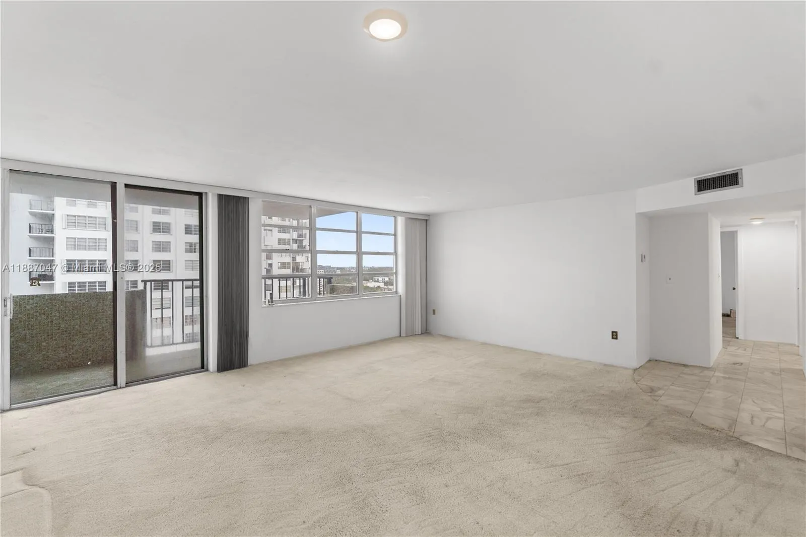 Aventura, Florida 33160, United States, 2 Bedrooms Bedrooms, ,2 BathroomsBathrooms,Residential,Active,219334