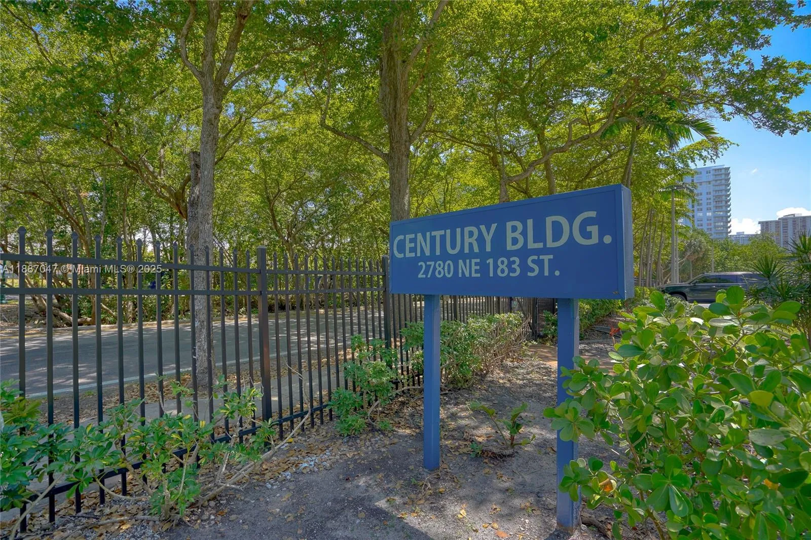 Aventura, Florida 33160, United States, 2 Bedrooms Bedrooms, ,2 BathroomsBathrooms,Residential,Active,219334