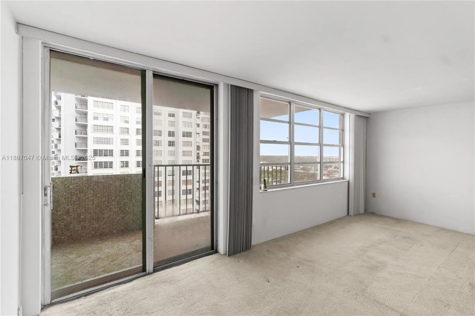 Aventura, Florida 33160, United States, 2 Bedrooms Bedrooms, ,2 BathroomsBathrooms,Residential,Active,219334