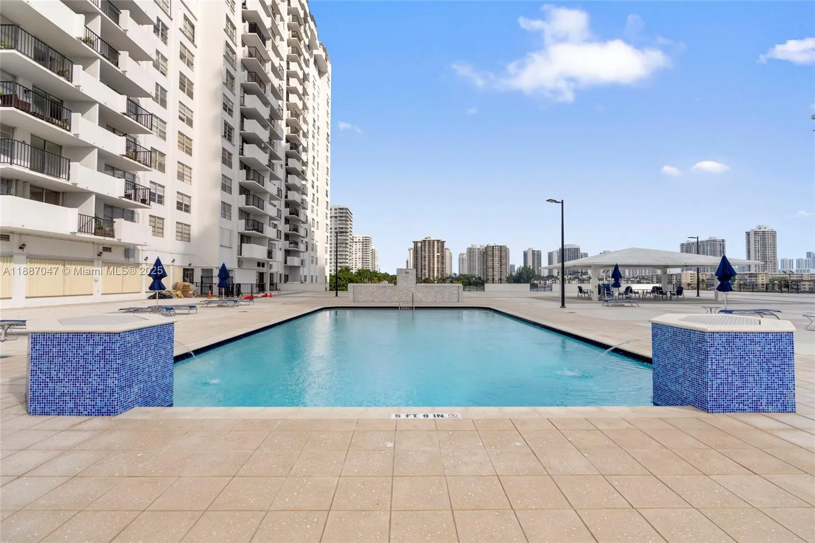 Aventura, Florida 33160, United States, 2 Bedrooms Bedrooms, ,2 BathroomsBathrooms,Residential,Active,219334